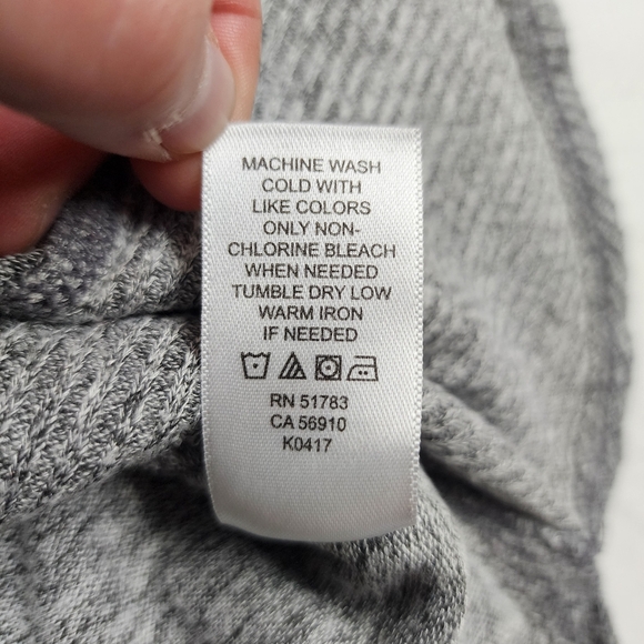 Womens Maurices Light Gray 3/4 Sleeve Sweater Size Small - Picture 5 of 5